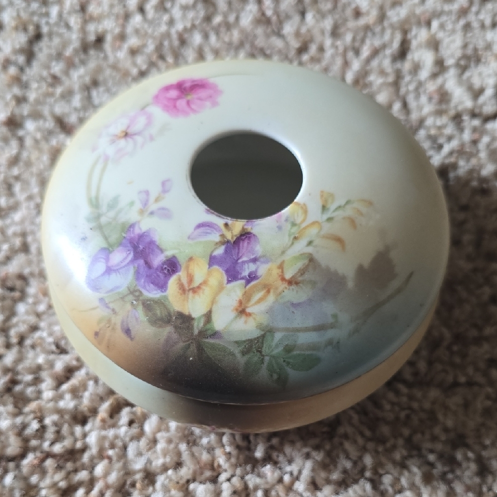 Vintage‎ Floral Porcelain Hair Receiver